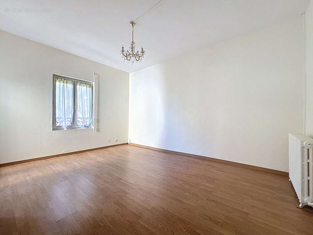 Appartement à DOUE-LA-FONTAINE