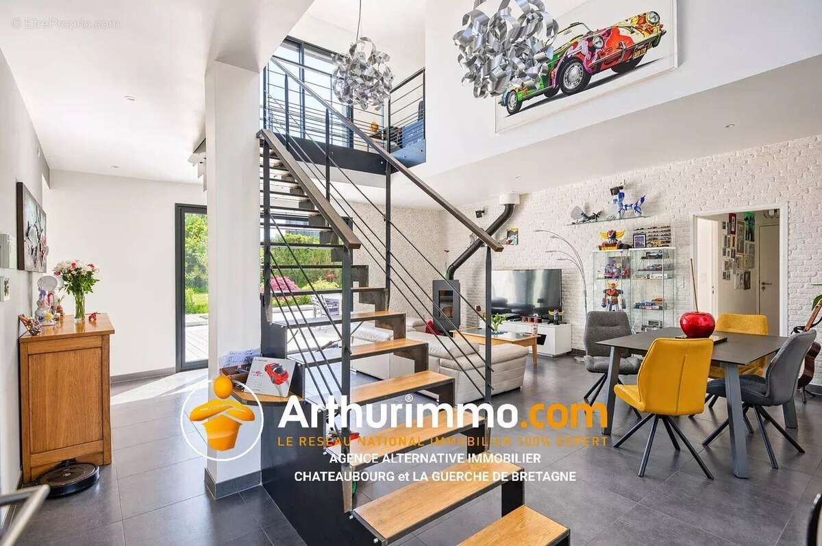 Maison à LA MEZIERE