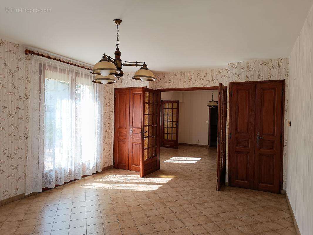 Maison à PORTES-LES-VALENCE