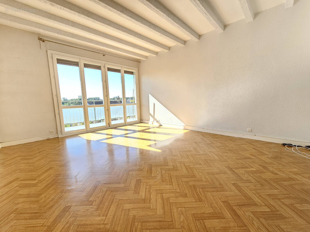 Appartement à DOURDAN