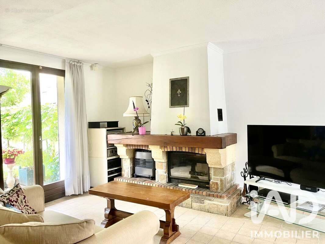 Photo 3 - Maison à MOISSY-CRAMAYEL