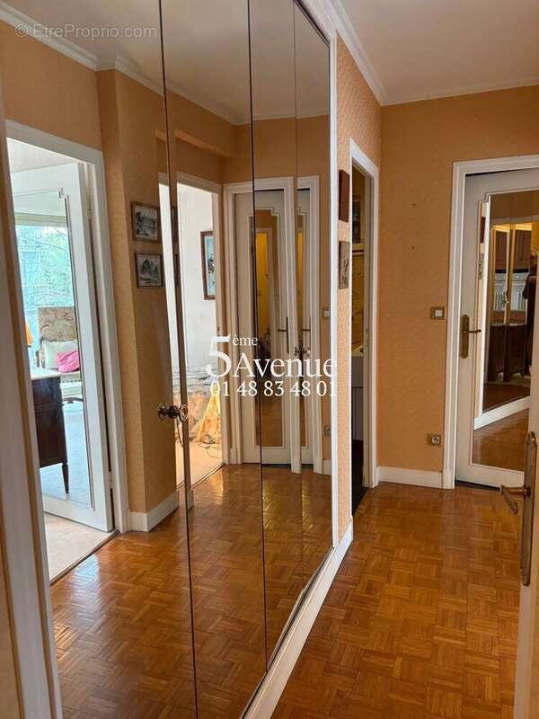 Appartement à SAINT-MAUR-DES-FOSSES