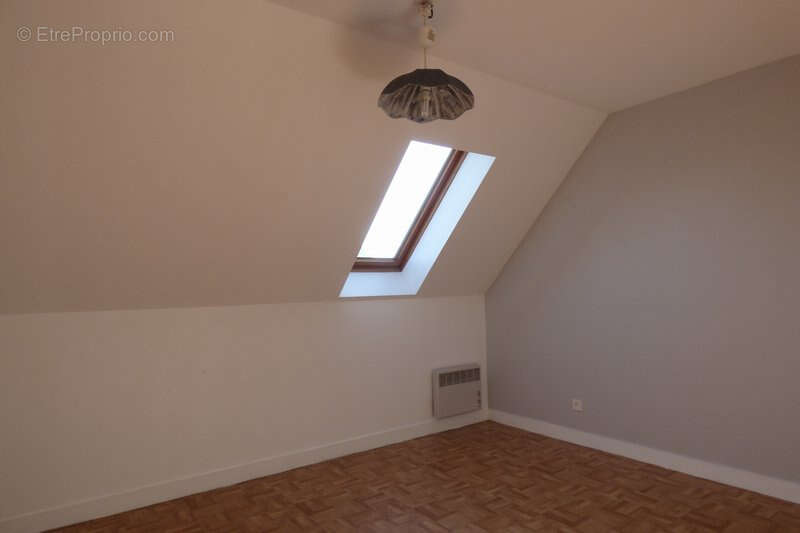 Maison à FLEURY-LES-AUBRAIS