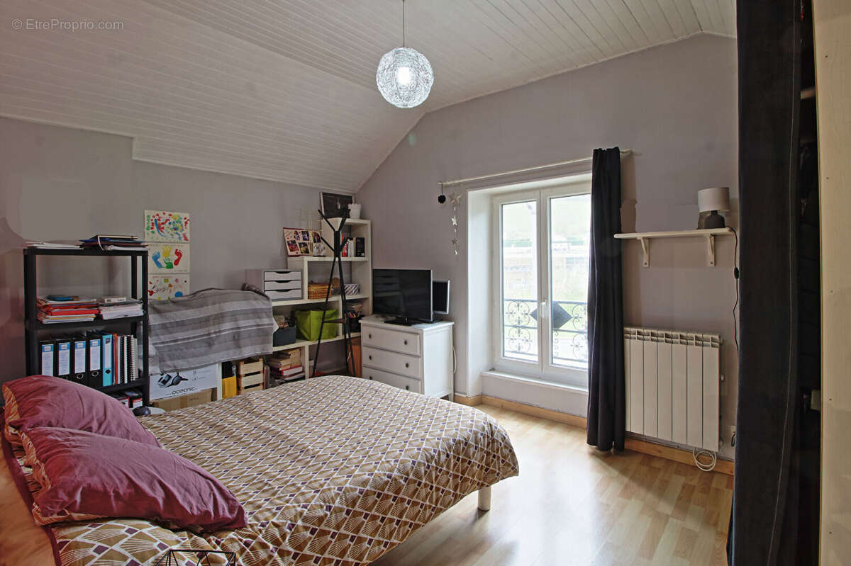 Maison à LE GRAND-LEMPS