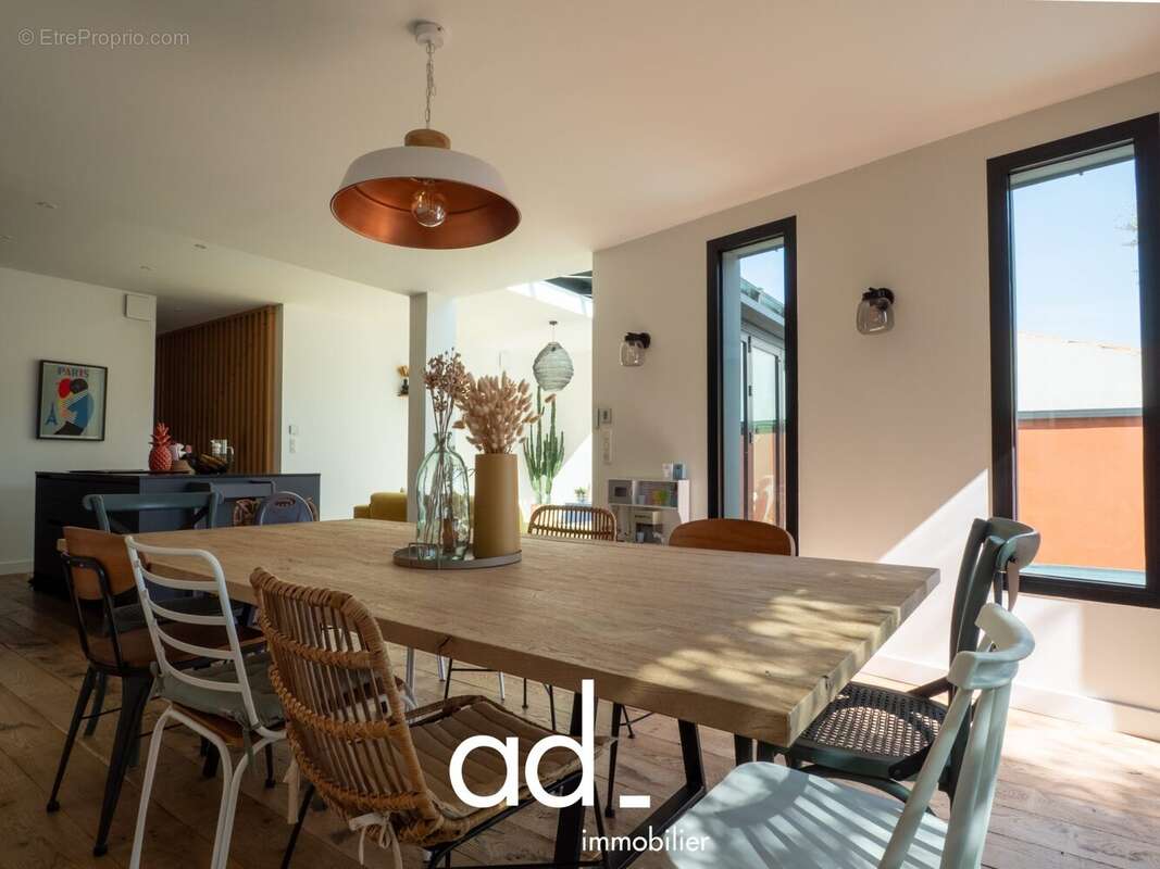 Maison 147 m² à La Rochelle  - photo 3