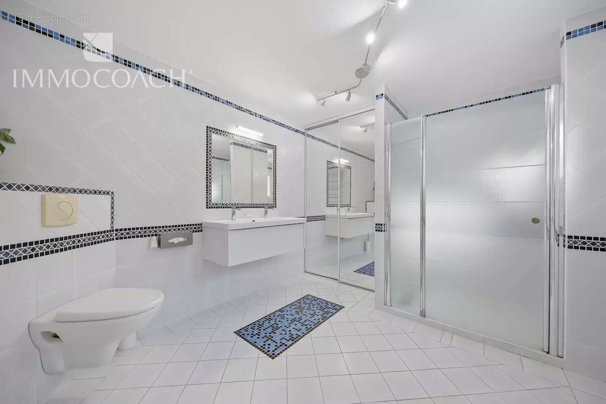 Maison à CARQUEIRANNE