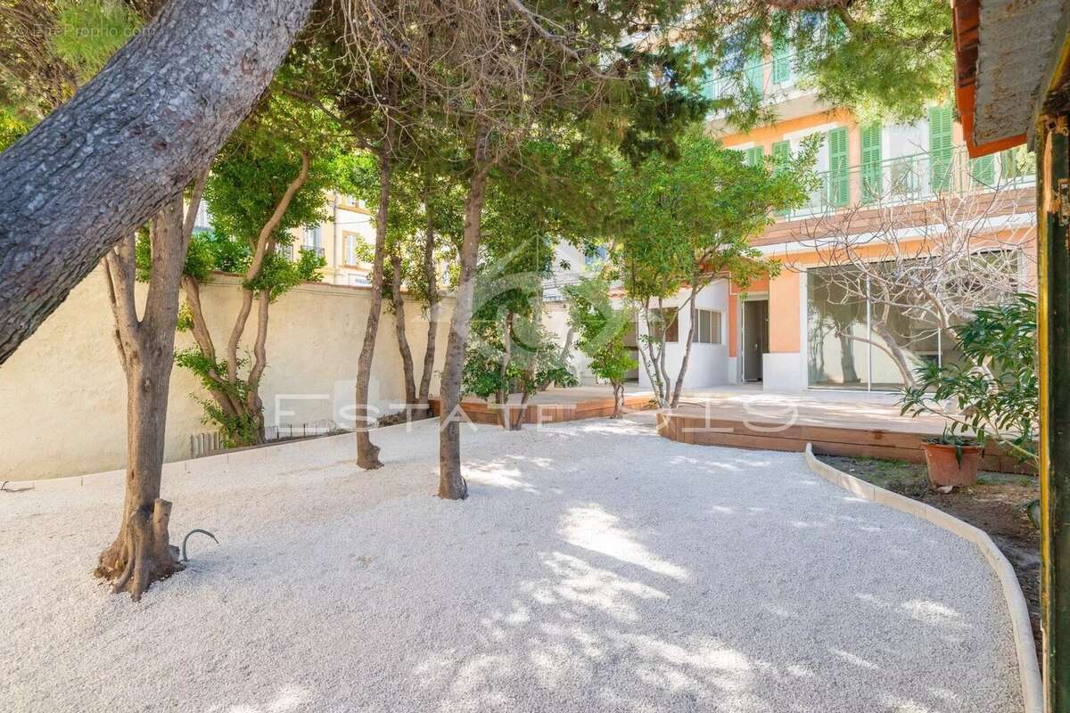 Appartement à MARSEILLE-7E
