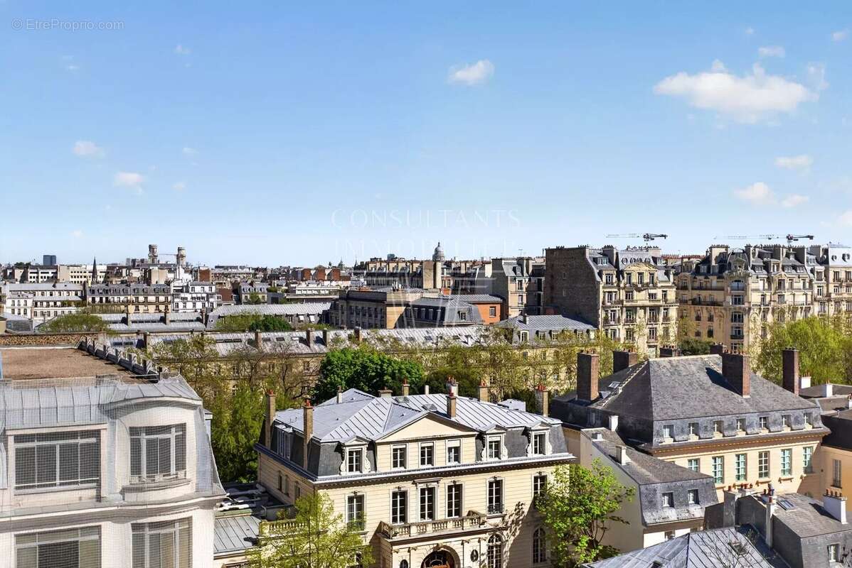 Appartement à PARIS-7E