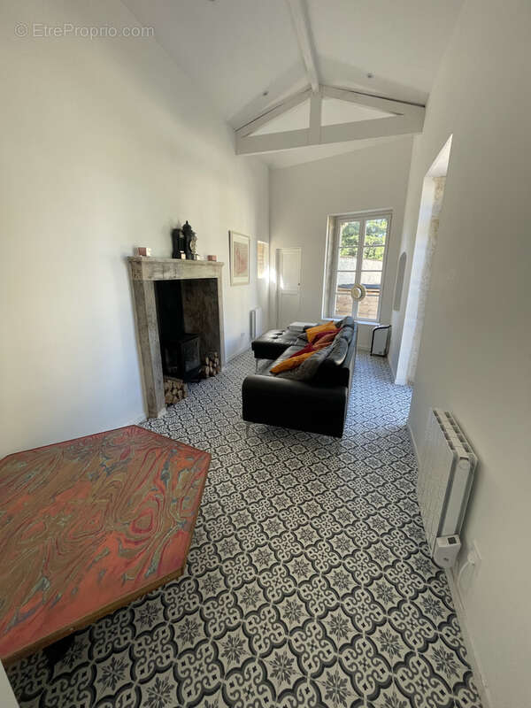 Superbe propriété fortifiée avec deux tours, un sauna et un spa dans la cour, située dans un magnifique villag - photo 21