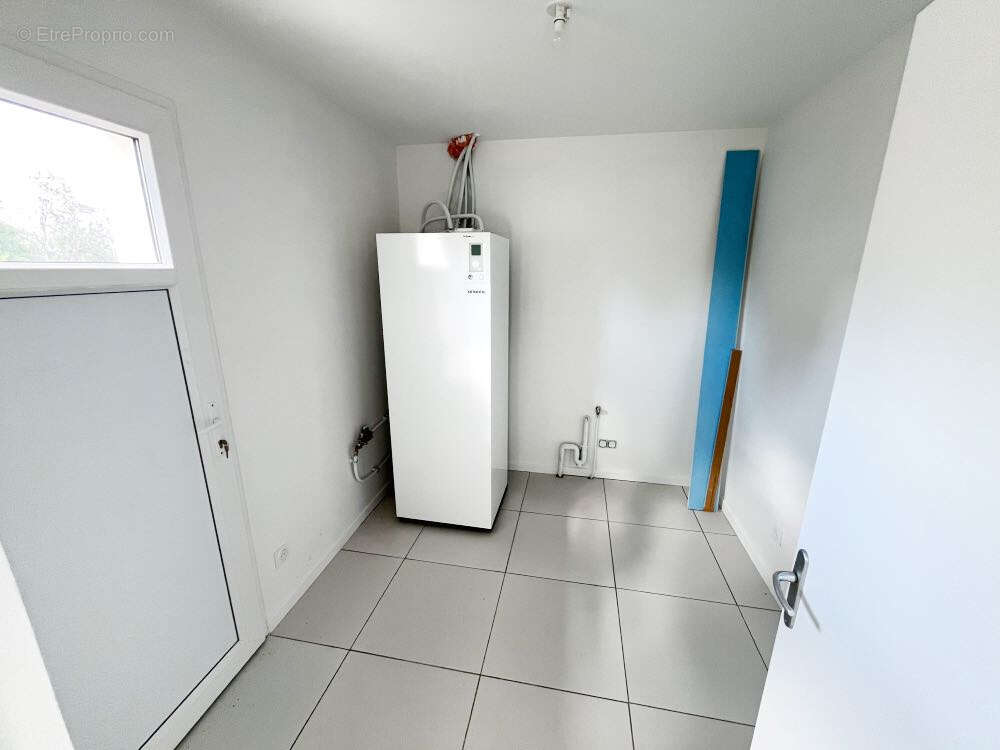 Maison à SAINT-BEAUZIRE