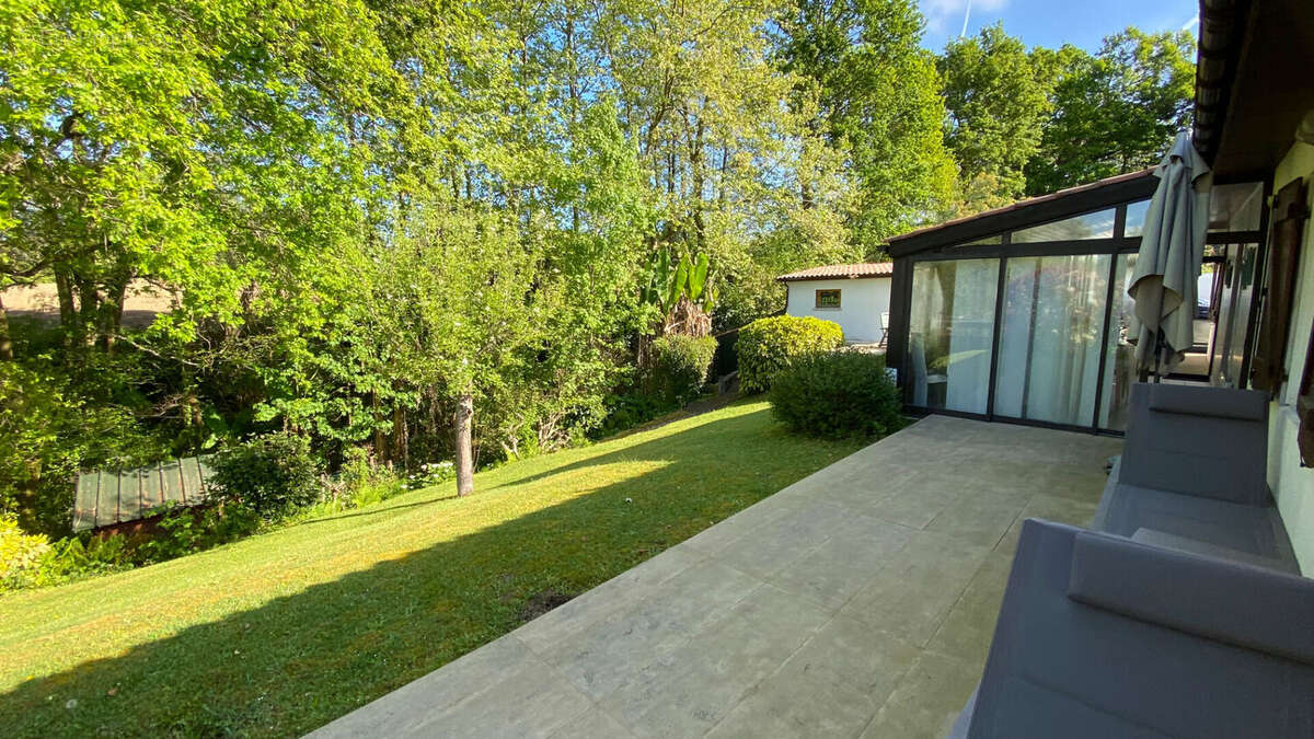 Maison à SAINT-MARTIN-DE-SEIGNANX