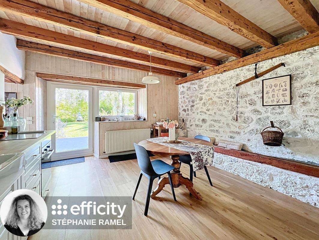 Maison 134 m² à Faucigny  - photo 2