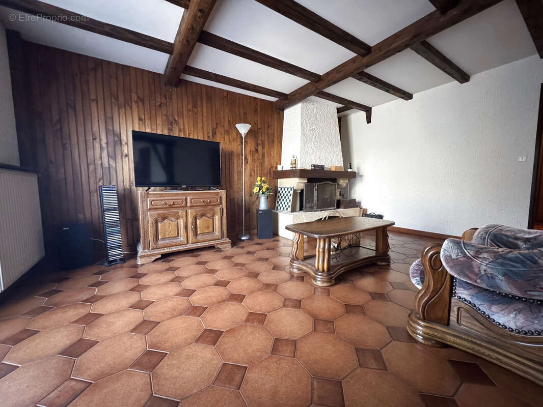 Maison à MARLY-LA-VILLE