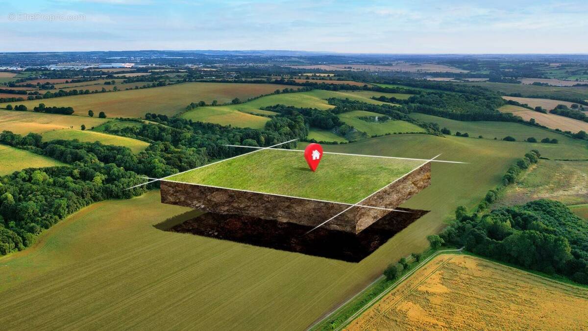 Terrain à LA CRECHE