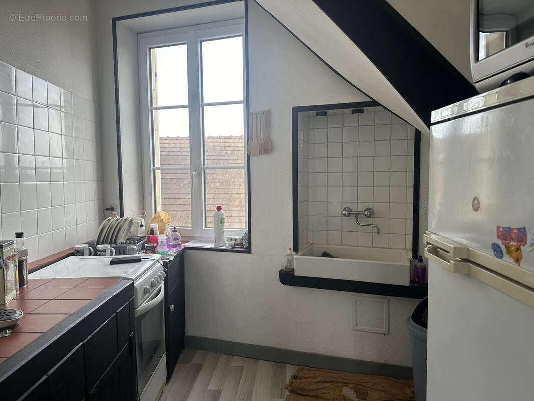 Appartement à AINAY-LE-CHATEAU