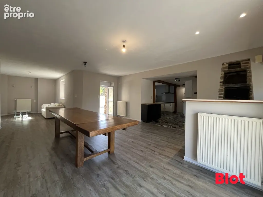 Maison 133 m² à Bain-De-Bretagne  - photo 2