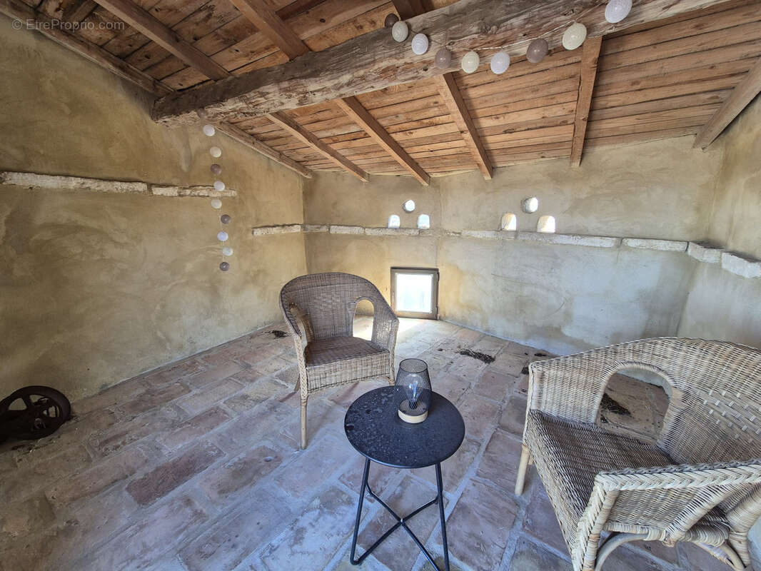 Maison à AIGUES-VIVES