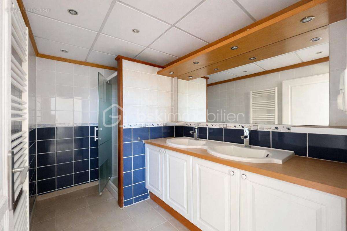 Appartement à CRECHES-SUR-SAONE