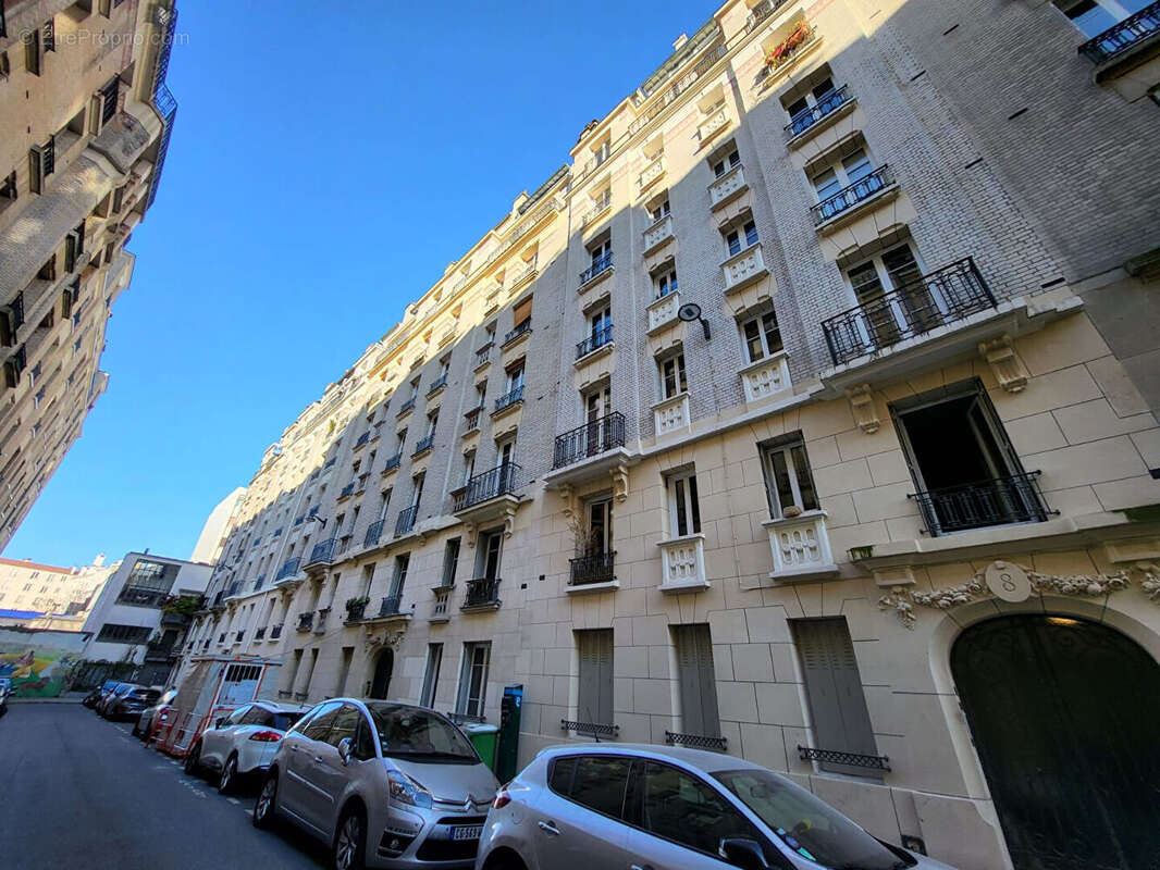 Appartement à PARIS-20E