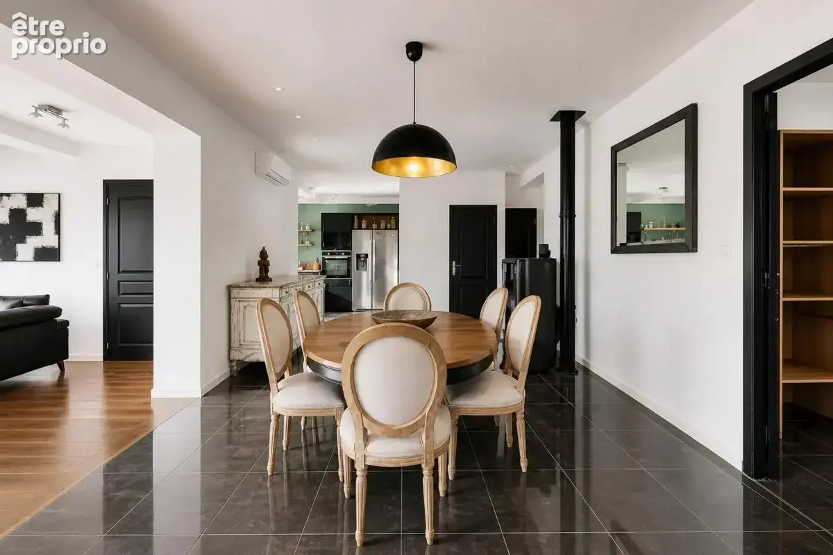 Maison de 10 pièces de 200 m² à Apt - photo 5
