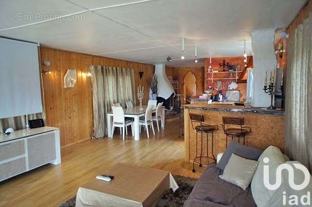 Photo 7 - Maison à VILLENEUVE-LA-GARENNE