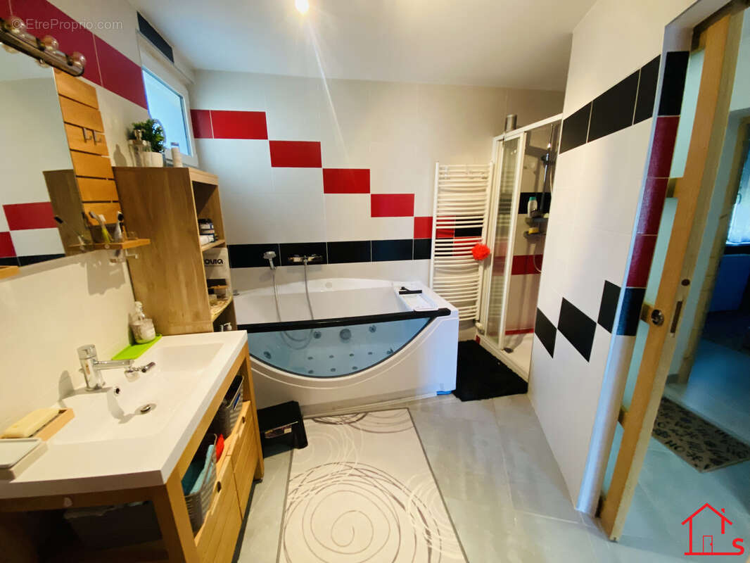 Maison individuelle - BELLEVILLE - photo 7