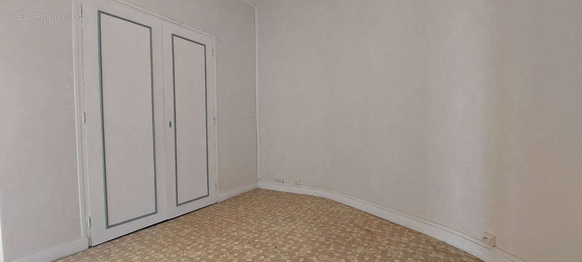 Appartement à LENCLOITRE
