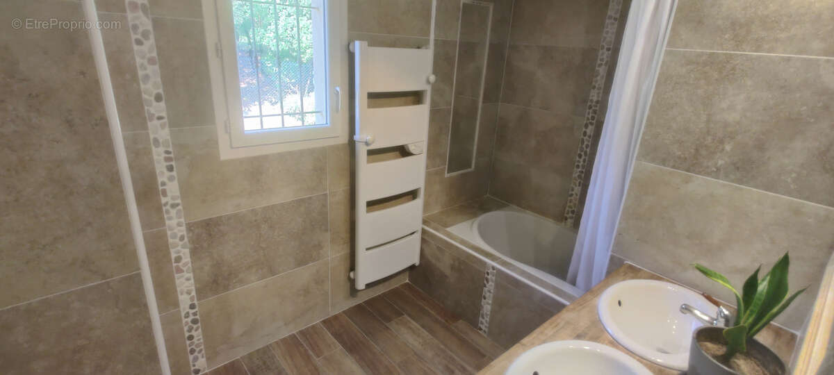 Maison à DRAGUIGNAN