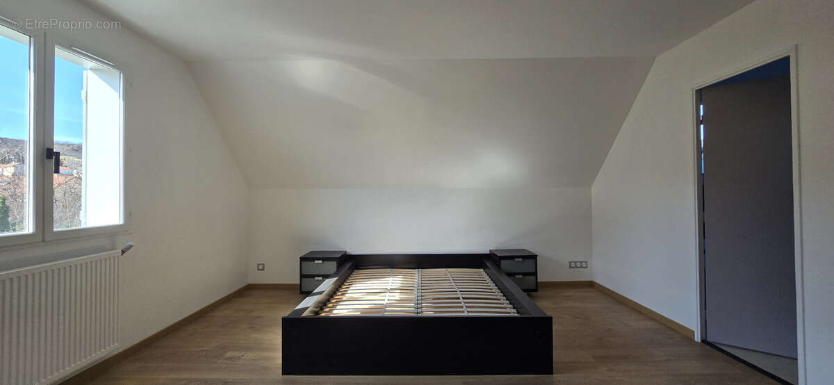 Maison à PERIGNAT-LES-SARLIEVE