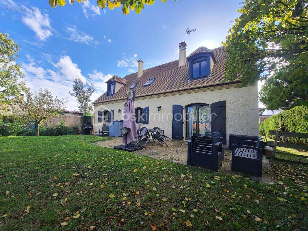 Maison à EVRY-GREGY-SUR-YERRE