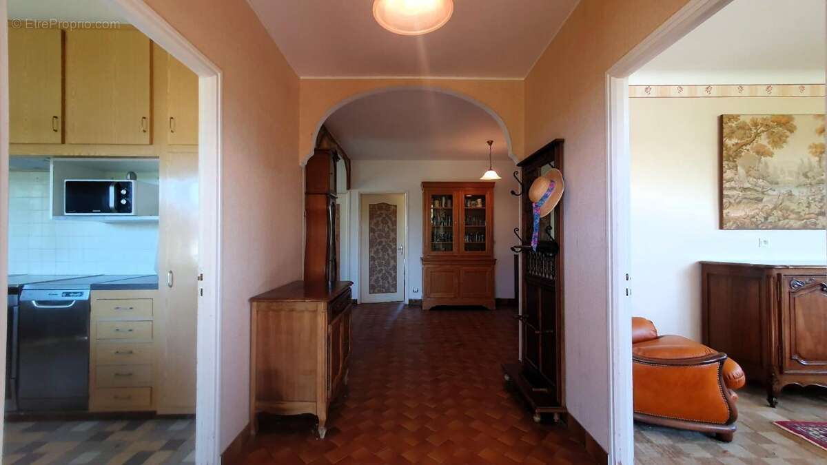 Maison à LESCURE-JAOUL