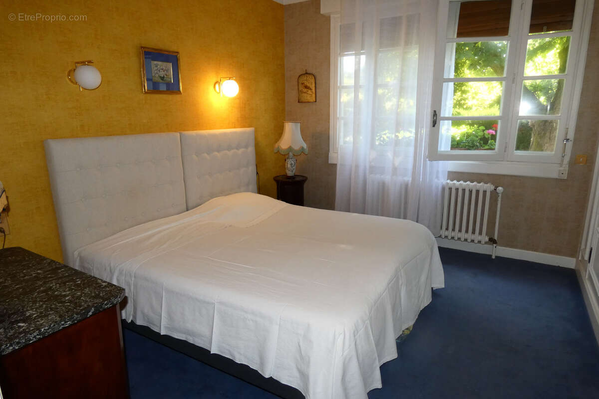 Maison à NERIS-LES-BAINS