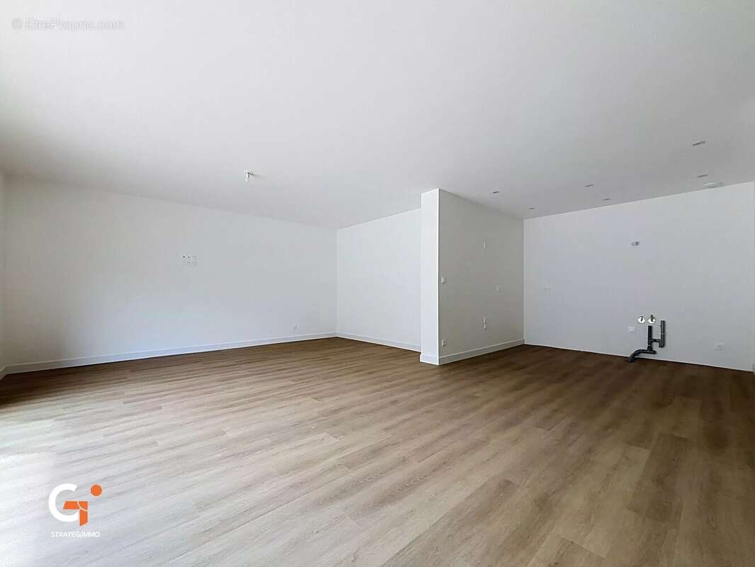 Maison contemporaine 5 chambres à Saint-Étienne-du-Rouvray - photo 7