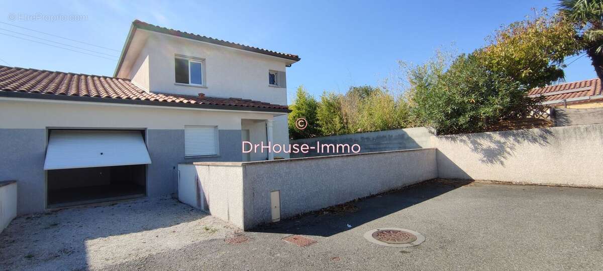 Maison 104 m² à Eaunes  - photo 12