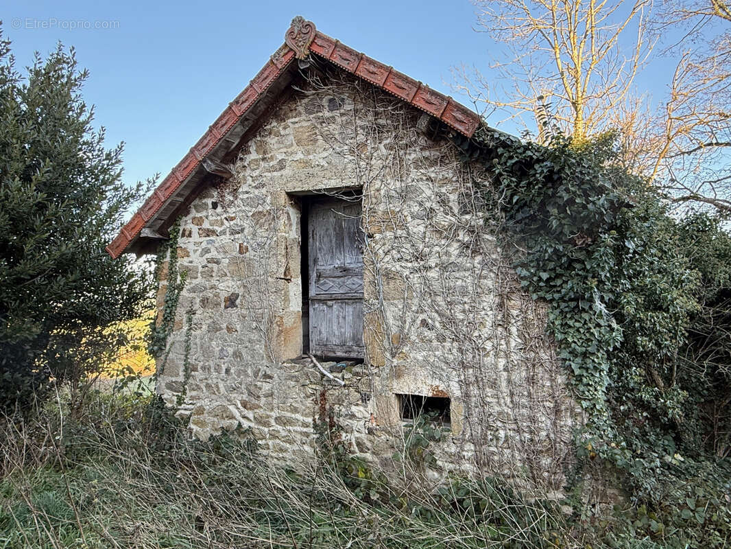 Maison à BUSSIERES