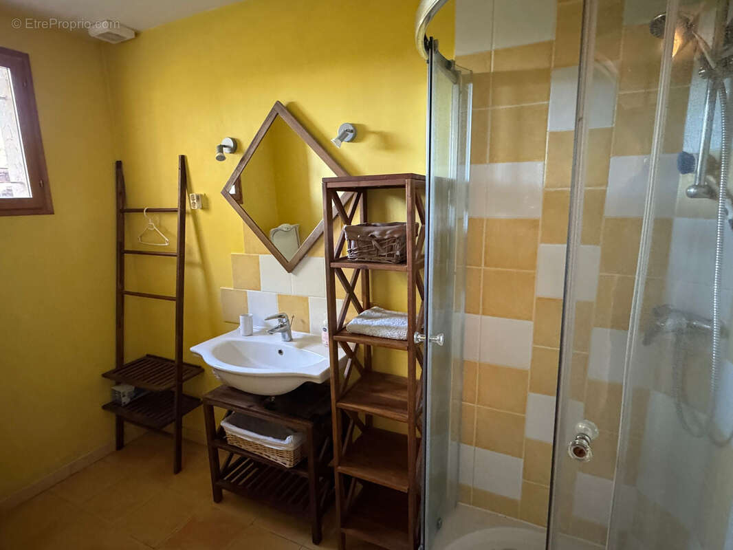 Maison à SAINT-PRIVE