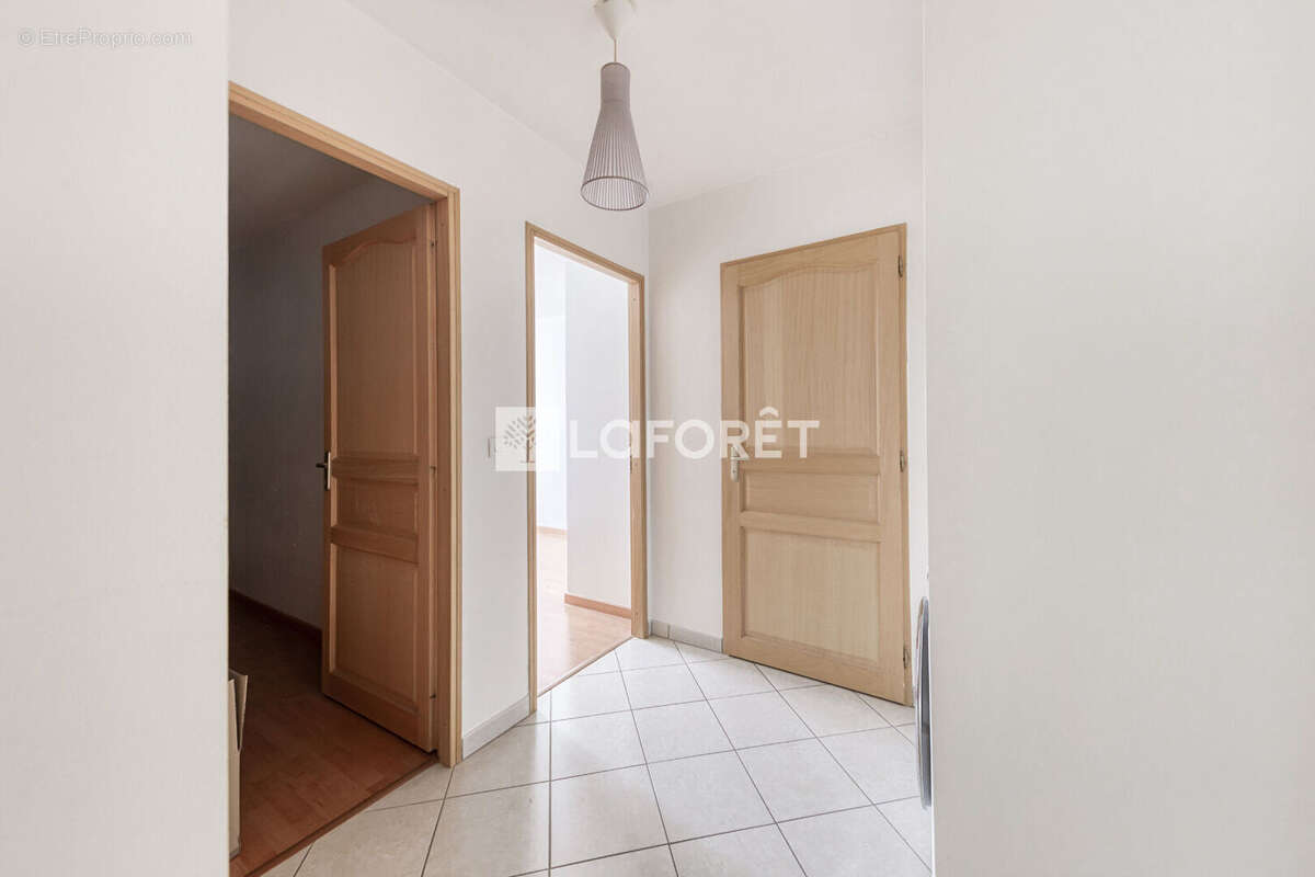 Appartement à PONTAULT-COMBAULT