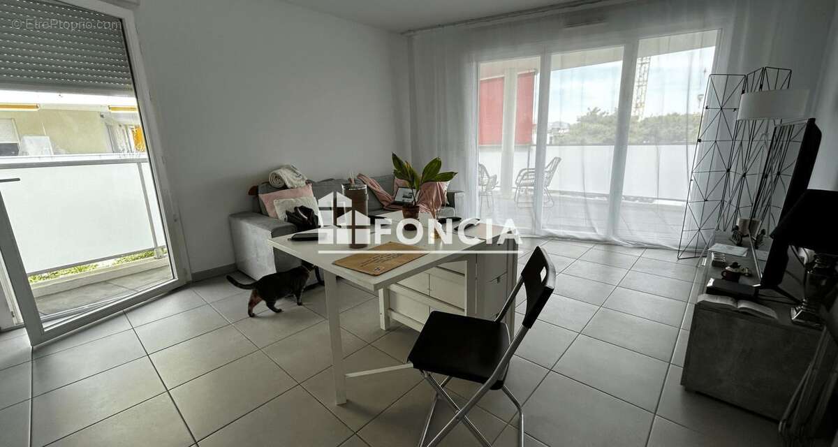 Appartement à MARSEILLE-13E