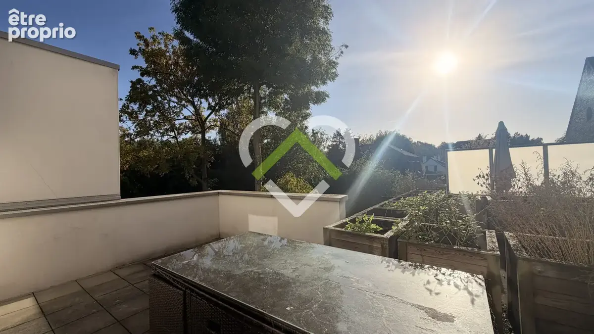 Duplex avec terrasse et vue sur les tennis - photo 7
