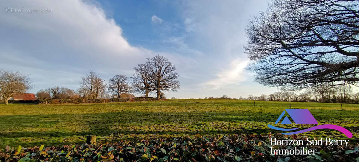 Maison à NOUZERINES