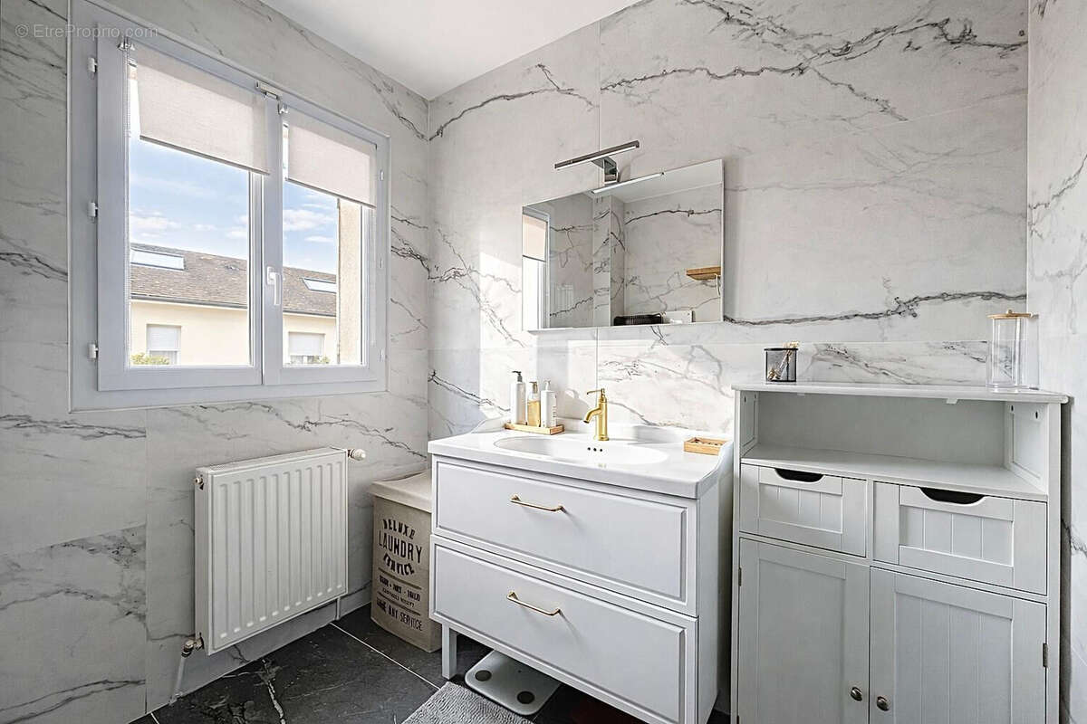 Maison à BELLOY-EN-FRANCE