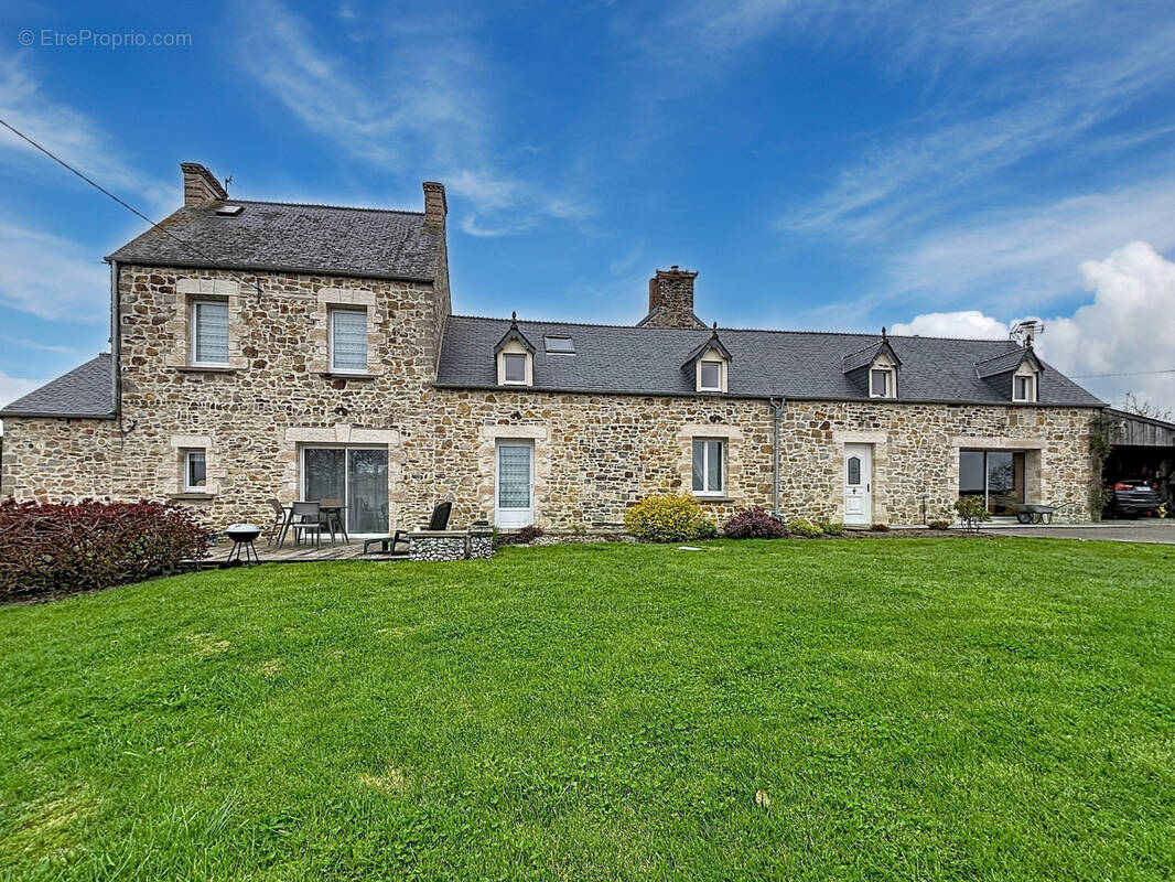 Maison à FIERVILLE-LES-MINES