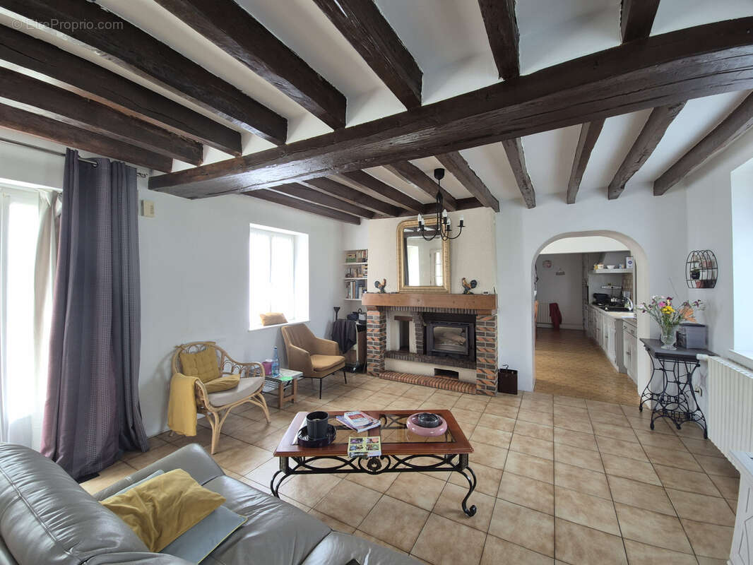 Maison à PRECIGNE