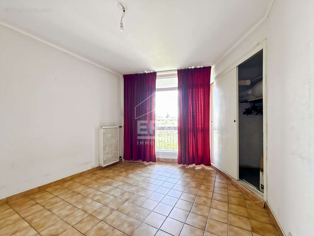 Appartement à MARSEILLE-12E