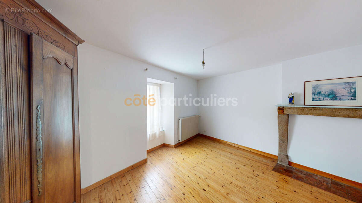 Maison à MORTAGNE-SUR-SEVRE