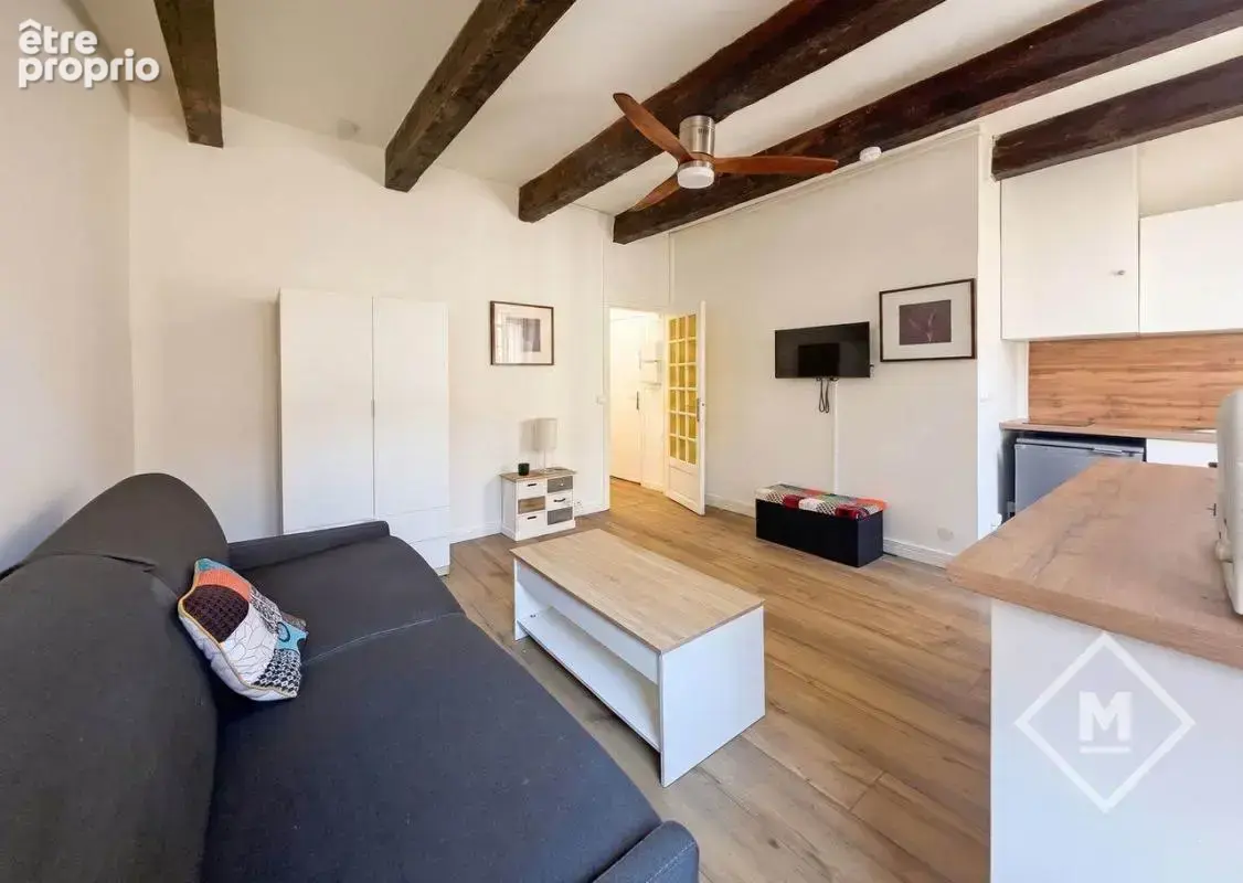 Opportunité Vente Appartement 20m² 4ème étage, ascenseur, Quartier Estienne D'orves, Marseille 13001 - photo 3