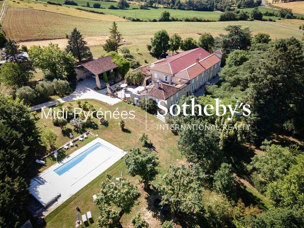 Maison à SAINT-JEAN-POUTGE