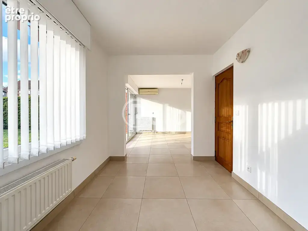 Anzin-Saint-Aubin, Maison familiale aux beaux volumes ! - photo 4
