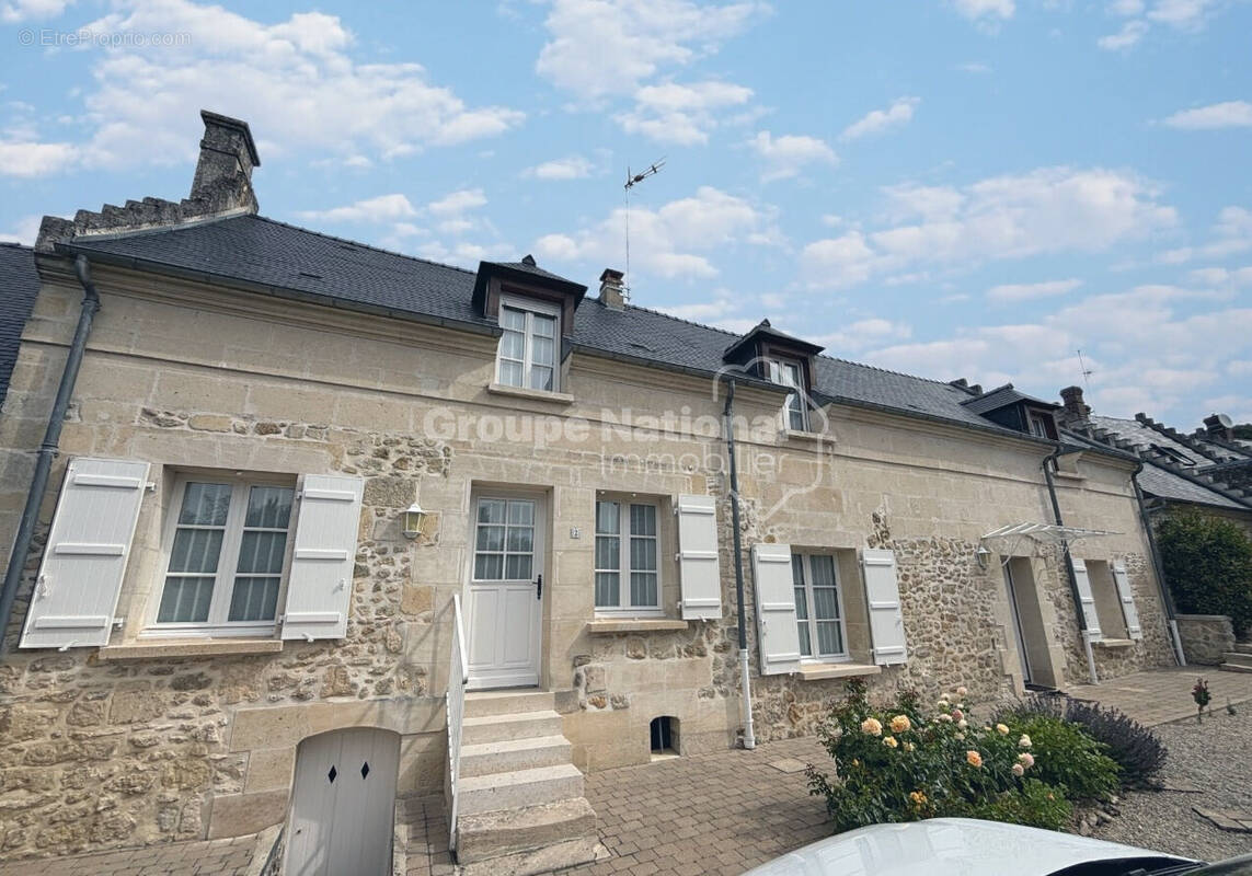Maison à PIERREFONDS