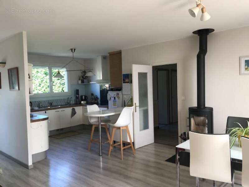 Dpt Drôme (26), à vendre ROMANS SUR ISERE maison P6 de 93m2 + 38m2 - photo 9